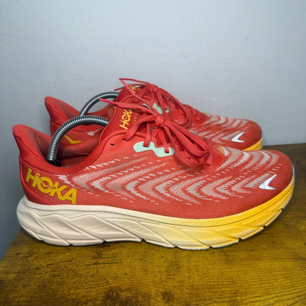 Hoka Arahi 6 Running Shoes Mens Size 10.5 Orange Yellow READ
